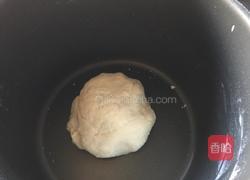 云南破酥包子的做法图解1