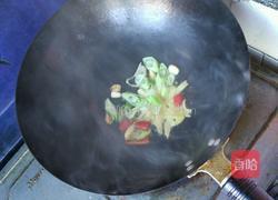 土豆豆角炖鸡块的做法图解3