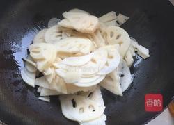 辣椒炒藕片的做法图解5