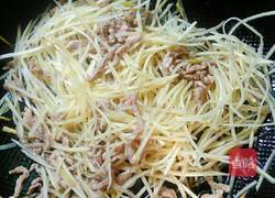 土豆丝炒肉的做法图解9