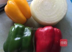 五彩缤纷牛肉丸的做法图解1