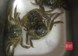 清蒸大闸蟹的做法图解1