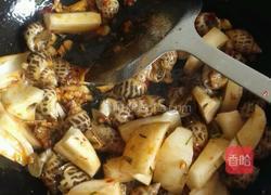 酱爆藕块花螺的做法图解7
