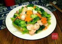 西兰花炒虾球的做法图解7