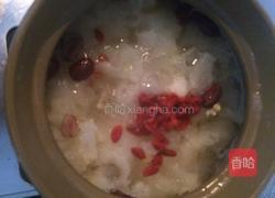 冰糖雪耳雪梨鸡蛋糖水的做法图解11