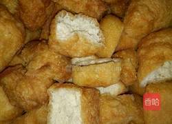 青菜炒豆腐果的做法图解2