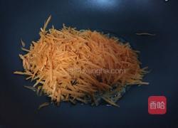 清炒胡萝卜丝的做法图解3