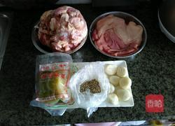 胡椒猪肚煲老鸡的做法图解1