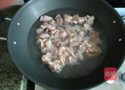 胡椒猪肚煲老鸡的做法图解2