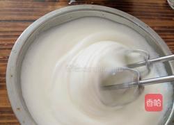 草莓果酱蒸蛋糕的做法图解3