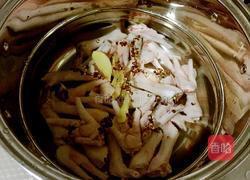 自制泡椒凤爪的做法图解1