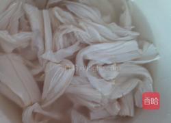 豆皮西红柿肉片汤的做法图解2