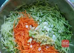 蒸菜蛋的做法图解1