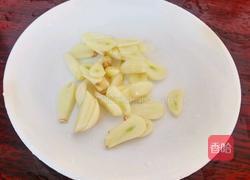 菜椒胡萝卜炒花菜的做法图解3