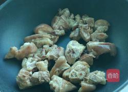 酱香猪蹄的做法图解1