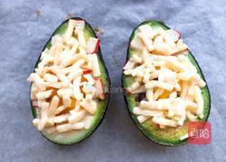 芝士牛油果烤鸡蛋的做法图解5