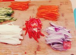 干豆腐蔬菜卷的做法图解2