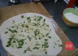 Illustration of how to make Thousand-layer Pancakes with Crushed Skin 4