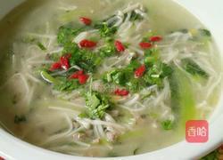 金针菇青菜瘦肉汤的做法图解7