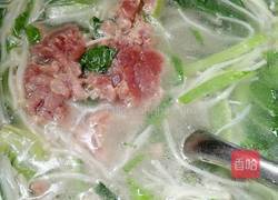 金针菇青菜瘦肉汤的做法图解6