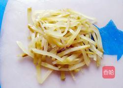 榨菜炒肉的做法图解2