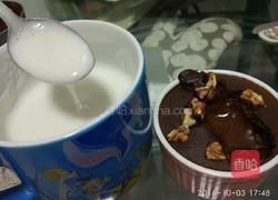 香蕉奶昔的做法图解4