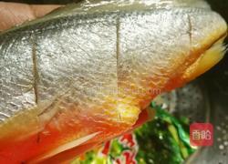 雪菜黄鱼汤的做法图解2