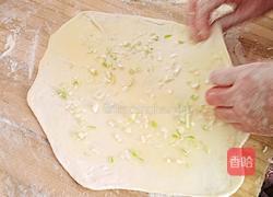 葱花大油饼(烫面)的做法图解7