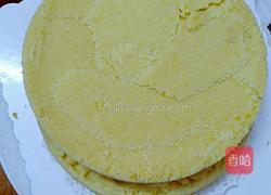 8寸裱花蛋糕的做法图解1