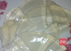 折耳根拌皮冻的做法图解2
