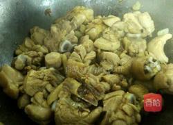 香菇炖鸡肉的做法图解5