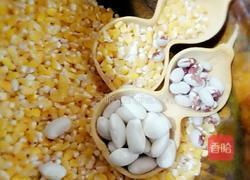 大碴粥的做法图解1