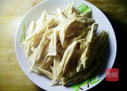 芹菜炒腐竹的做法图解3