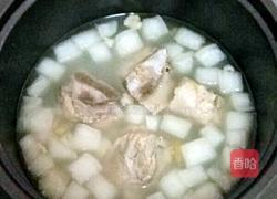 白萝卜猪骨汤的做法图解7