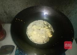 蒜苗炒菌菇的做法图解7
