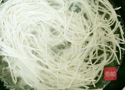 儿童早餐鸡蛋面豆浆水果沙拉的做法图解4