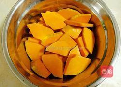 油炸南瓜饼的做法图解1