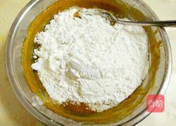油炸南瓜饼的做法图解4