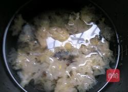 冰糖银耳雪梨汤的做法图解4