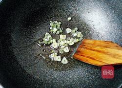 绿豆芽炒肉的做法图解7