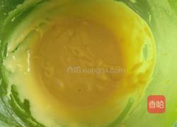 戚风蛋糕胚子(6寸)的做法图解5