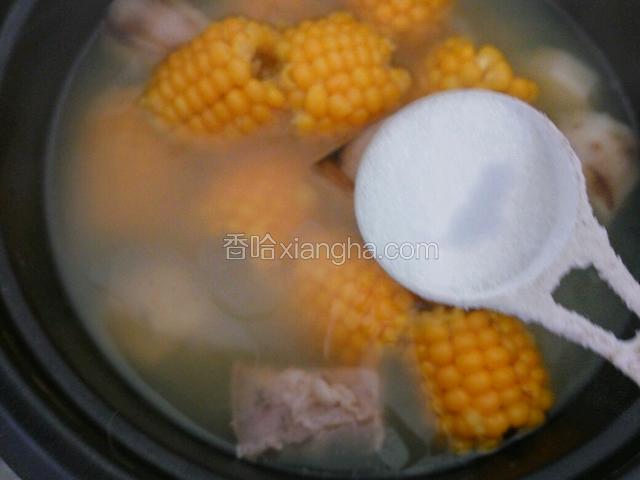 三个小时后，加5克盐在焖十分钟