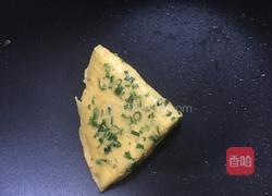 香菜葱花鸡蛋饼的做法图解10