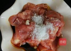 茭白烧肉的做法图解1