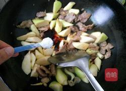 茭白烧肉的做法图解7