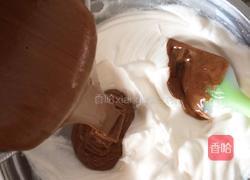 8寸巧克力戚风蛋糕的做法图解8