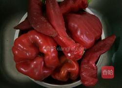 猪肉花生辣椒酱的做法图解1