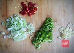 豆角炒肉的做法图解1