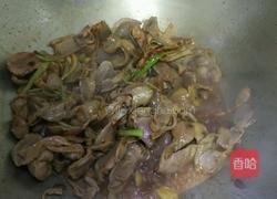 青椒炒鸡胗的做法图解10