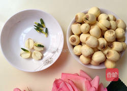 莲心茶的做法图解1